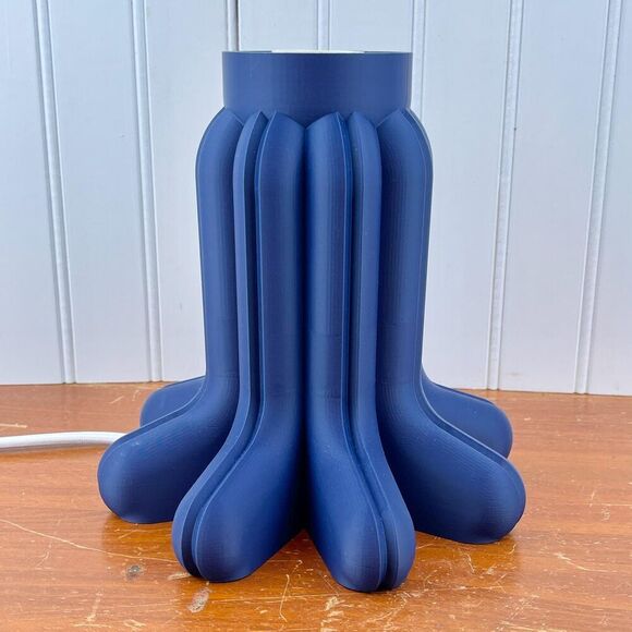 The Soru Desk Lamp and Shade, Bedside Lamp, Modern Home and Office - Picture 3 of 11